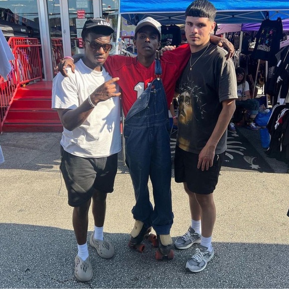 Ambitious - Picture 4 of 16